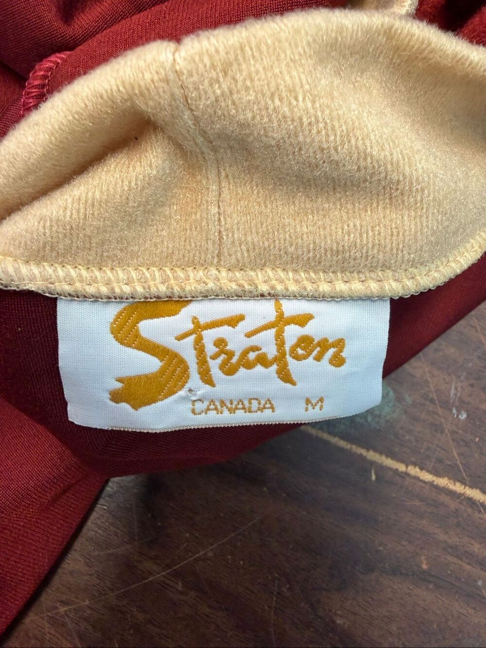 Straton Vintage 80’s Red and Tan Men’s Bathrobe size medium - Picture 5 of 6